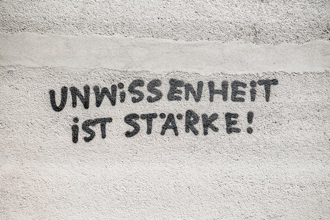 KI entlarvt Mietvertrags-Fallen in Sekunden