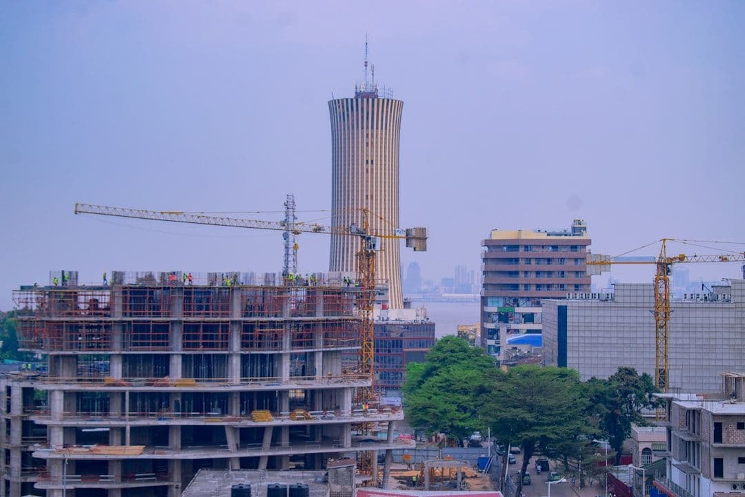 KI auf der Baustelle – wer macht das Rennen?